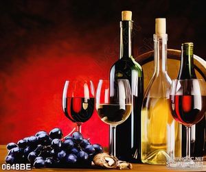 Tranh các loại rượu vang đủ hương vị in bếp
