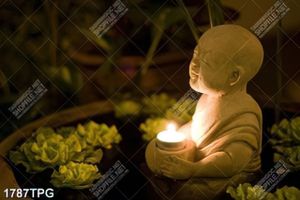 Tranh điêu khắc chú tiểu chất lượng