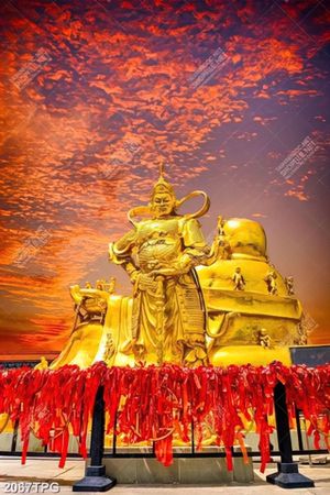 Tranh Bồ Tát bàng vàng đẹp
