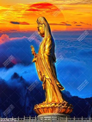Tranh tượng Quan Âm trên núi vào hòang hôn