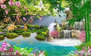 Tranh kính chim công bên thác nước