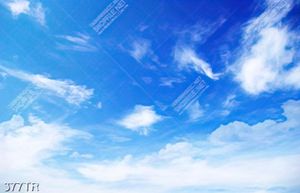 Tranh dán trần những làn mây trắng trên bầu trời xanh in uv